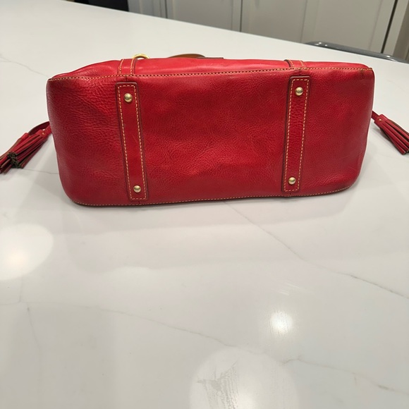 Dooney Bourke red leather shoulder bag - Picture 7 of 10